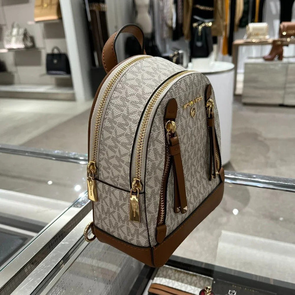 Michael kors Brooklyn Extra-Small Logo Backpack 30R3GBNB0B Vanilla main image 9